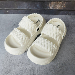 صندل زنانه پاپا مدل بافت دار نصر کد 128519 رنگ سفید شیری