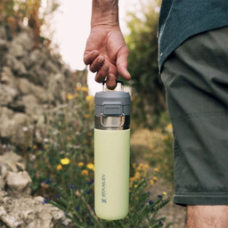 قمقمه استنلی مدل Quick Flip Bottle گنجایش 700 میلی‌ لیتر