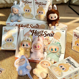 اسباب بازی شانسی طرح لبوبو مدل Have A Seat کد 07 به همراه آویز مجموعه 2 عددی