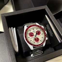 ساعت مچی عقربه ای مدل Pluto