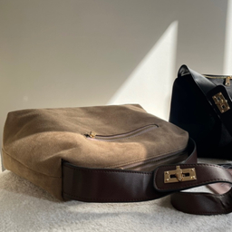 کیف رودوشی زنانه مدل نیوا