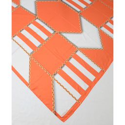 روسری زنانه آنالیا مدل ابریشم دست دوز طرح زنجیری کلاسیک کد ana-2821