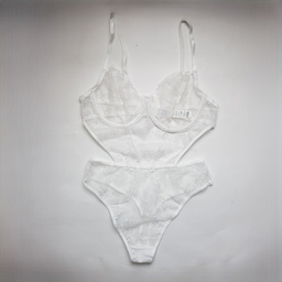 لباس خواب زنانه برتا مدل بادی توری