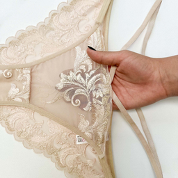 ست شورت و سوتین توری نوشه پوش کد 99902