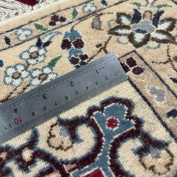 فرش دستبافت طرح نائین کل ابریشم