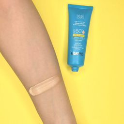 کرم ضد آفتاب رنگی سینره مدل Normal SPF60 حجم 50 میلی‌‌ لیتر