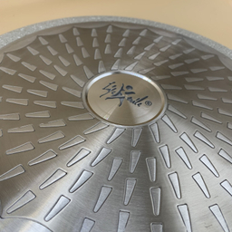 تابه گرانیتی لایف اسمایل مدل SPZA-28 سایز 28