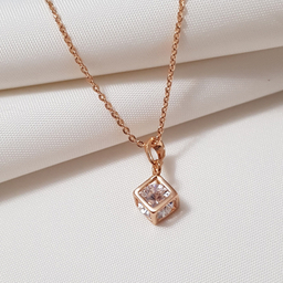 گردنبند زنانه ژوپینگ مدل مکعب تک نگین 333931