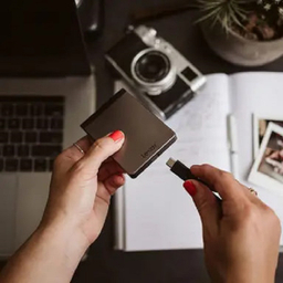 حافظه SSD اکسترنال لکسار مدل SL200