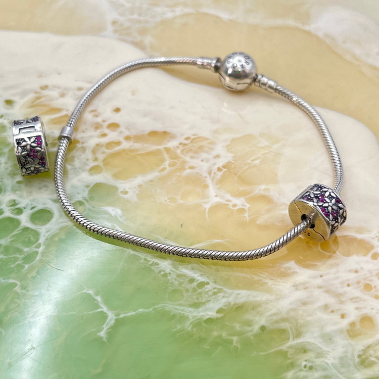 آویز نقره زنانه پاندورا طرح گل کد 65287