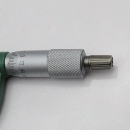 میکرومتر بیرون سنج اینسایز مدل YP-3203-50A-25-50×0.01MM گستره 25-50 میلی متر