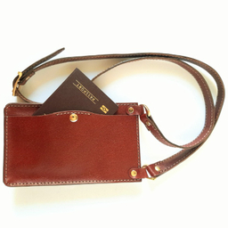 کیف کراس‌ بادی چرم دست دوز مدل آریلا