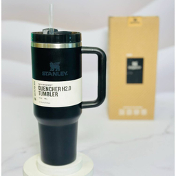 تراول ماگ دسته دار استنلی مدل quencher 1.18 گنجایش 1.18 لیتر