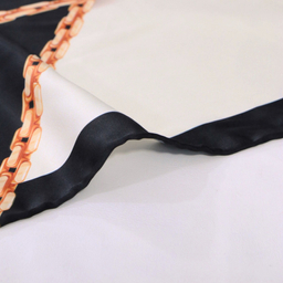 روسری زنانه آنالیا مدل ابریشم دست دوز طرح زنجیری کلاسیک کد ana-2821