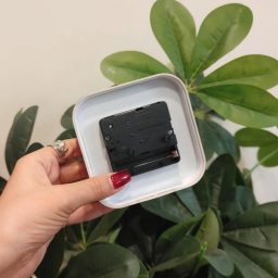 ساعت عقربه‌ ای رومیزی مدل CY2109