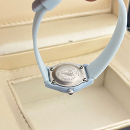 ساعت مچی عقربه ای زنانه کیو اند کیو مدل VQ87J004YBWB