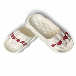 دمپایی زنانه طرح هیوا رنگ سفید