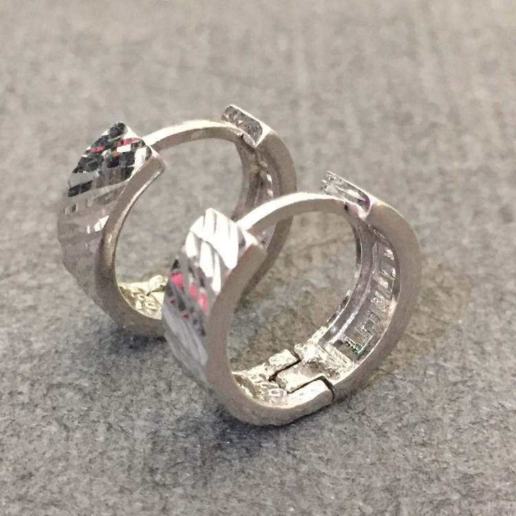 گوشواره نقره زنانه گیرا مدل امگا G0646