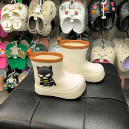 بوت پسرانه پایون مدل بتمنی ویانزا رنگ شیری