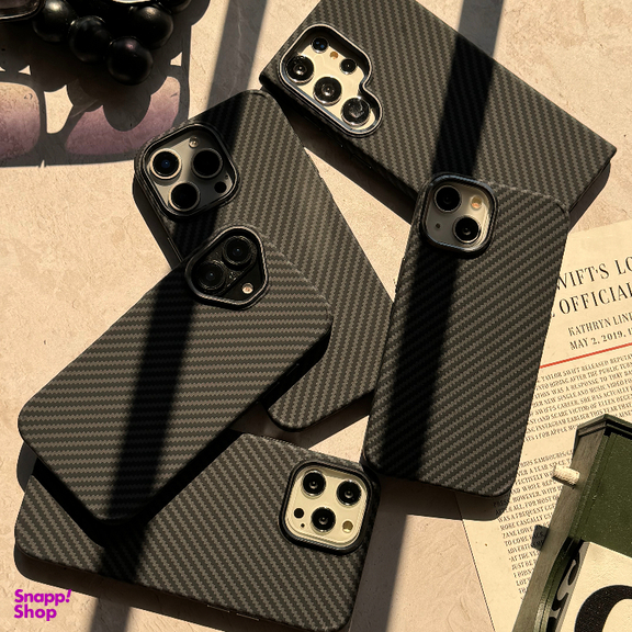 قاب گوشی موبایل کیو سریز کربن مات مناسب برای اپل iPhone 16 Pro