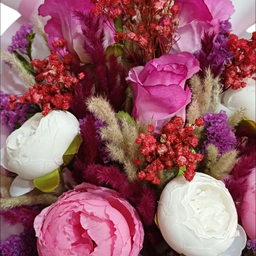 باکس گل مصنوعی کد 68 رنگ صورتی