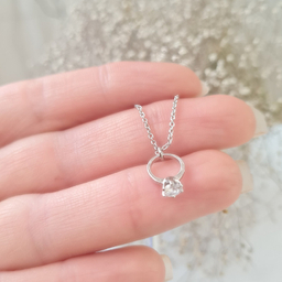 آویز ساعت زنانه وای اس ایکس مدل تک نگین