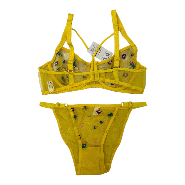 ست لباس زیر زنانه طرح بابونه کد NM-D.N-02 رنگ زرد