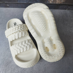 صندل زنانه پاپا مدل بافت دار نصر کد 128519 رنگ سفید شیری