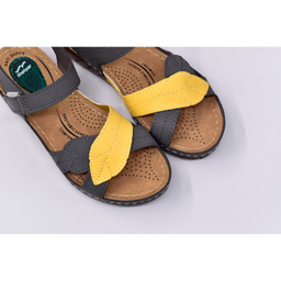 صندل زنانه شهپر مدل پدیده 107 کد SH2021