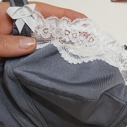 سوتین زنانه لین مدل فنردار گیپور گلدار کد 4680-608 رنگ طوسی