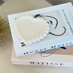 استند جواهرات مدل قلب