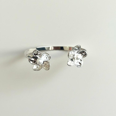 دستبند زنانه مدل گل مروارید