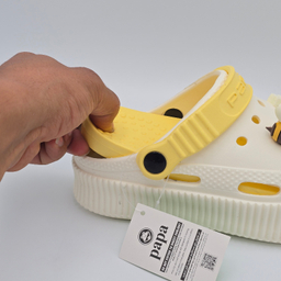 صندل بچگانه پاپا مدل کراکس کد 25335 رنگ کرم زرد