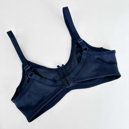 ست شورت و سوتین زنانه نوشه پوش مدل فنردار توری کد 90102 رنگ سرمه ای