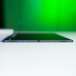 تبلت 14.6 اینچ سامسونگ مدل Galaxy Tab S10 Ultra ظرفیت 256 گیگابایت و رم 12 گیگابایت به همراه کیبورد