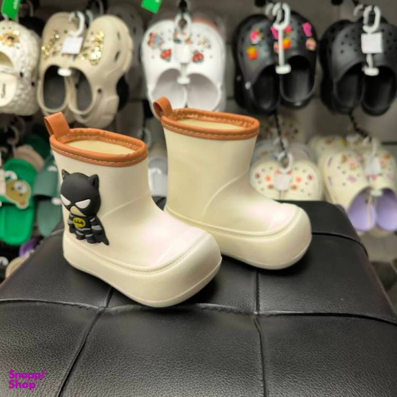 بوت پسرانه پایون مدل بتمنی ویانزا رنگ شیری