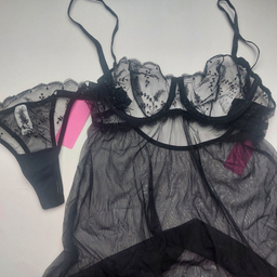 لباس خواب زنانه برتا مدل توری فنردار کد 2200B