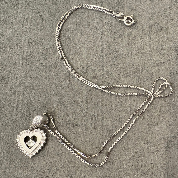 گردنبند نقره زنانه گیرا مدل قلب کد G1035