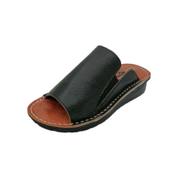 صندل طبی زنانه چرم ریباری مدل Clarks رنگ مشکی
