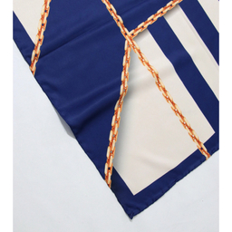 روسری زنانه آنالیا مدل ابریشم دست دوز طرح زنجیری کلاسیک کد ana-2821