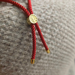 دستبند طلا عیار 750 زنانه شمیم گلد گالری طرح بینهایت و قلب مینیمال S-122 رنگ قرمز