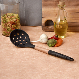 کفگیر شنگیا مدل روغن گیر