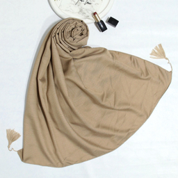 شال زنانه آنالیا مدل نخی ساده منگوله دار کد a-9610