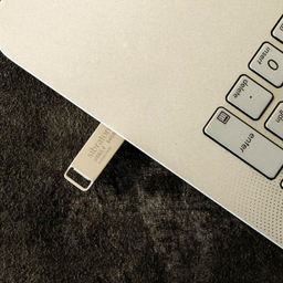 فلش مموری سیبراتون مدل SF2408 ظرفیت 64 گیگابایت