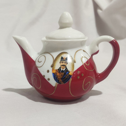 قوری چینی مدل زعفران ناصرالدین