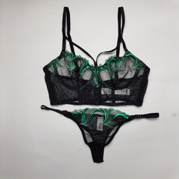 ست شورت و سوتین زنانه برتا مدل توری کد 1031ZG رنگ مشکی