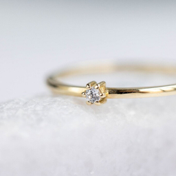 انگشتر طلا 18 عیار زنانه وی وی گلد گالری مدل هلیا 2627 سایز 54