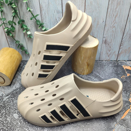 صندل مردانه زیتون مدل سامبا کد 136711 نصر رنگ کرم