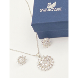 نیم ست زیور زنانه وای اس ایکس مدل کریستال سواروسکی طرح جواهر کد swar1568009