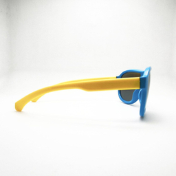 عینک آفتابی بچگانه کارازا مدل خلبانی پیوسته کد S895_c5 رنگ آبی زرد